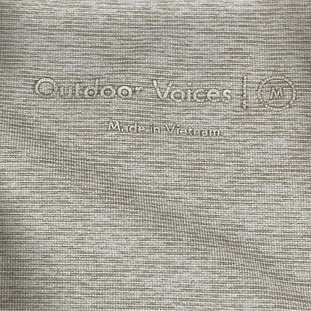 OUTDOOR VOICES Slash Back Open Back Cutout Crop Tank Heather Gray Sport Gym  M - Picture 5 of 10